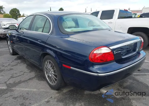 2007 Jaguar S-Type 3.0 V6 from USA, damaged, VIN SAJWA01A97FN73857